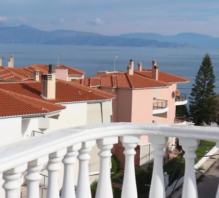 Anestis Apartment Akrata Exterior foto