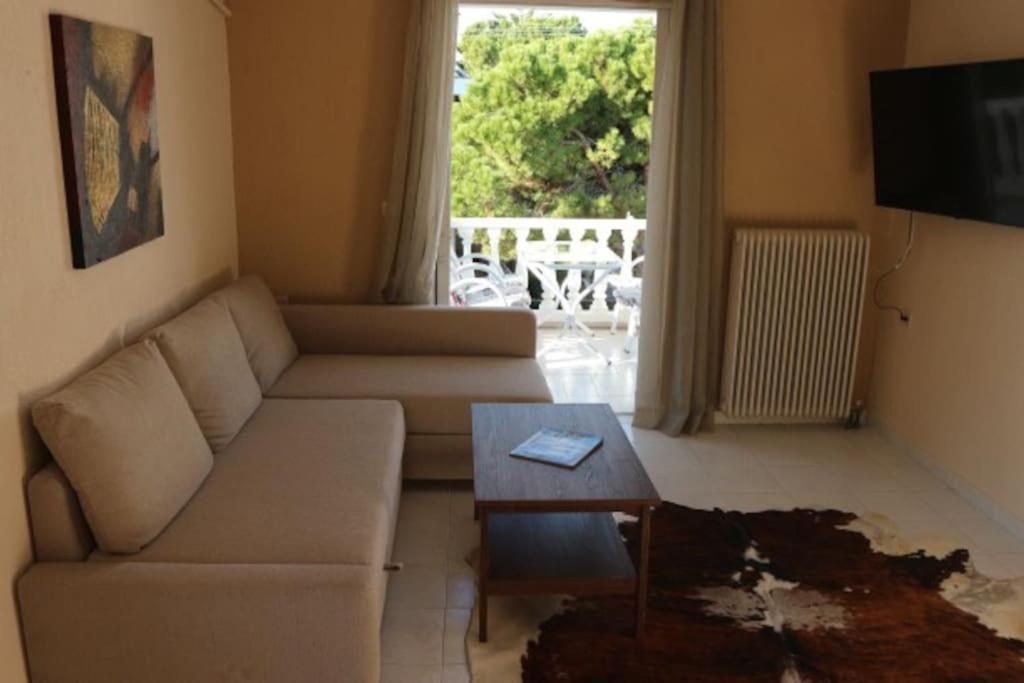 Anestis Apartment Akrata Exterior foto