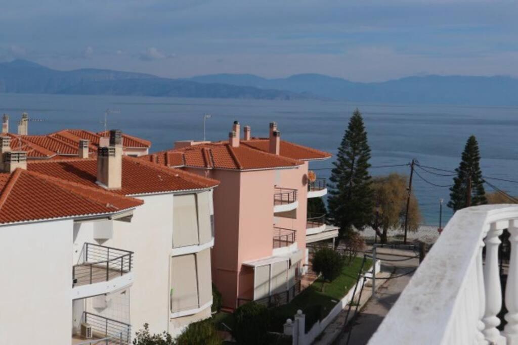 Anestis Apartment Akrata Exterior foto