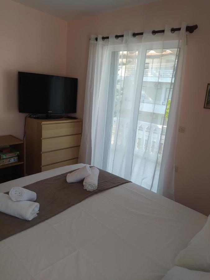 Anestis Apartment Akrata Exterior foto